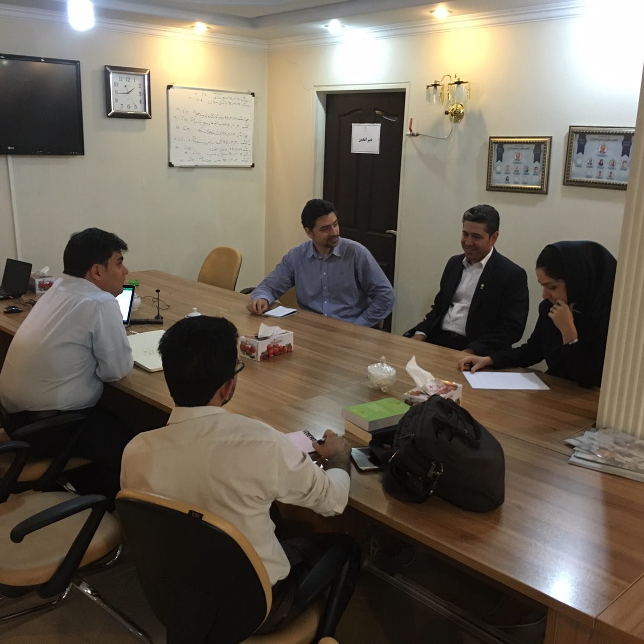 photo337566184900765851