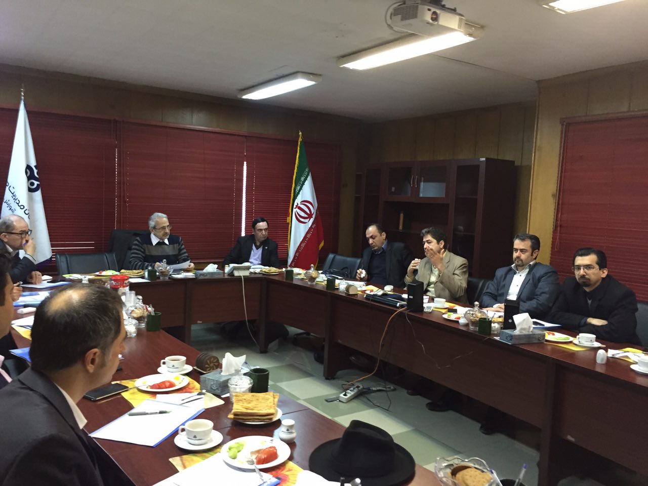 photo358760276548495895