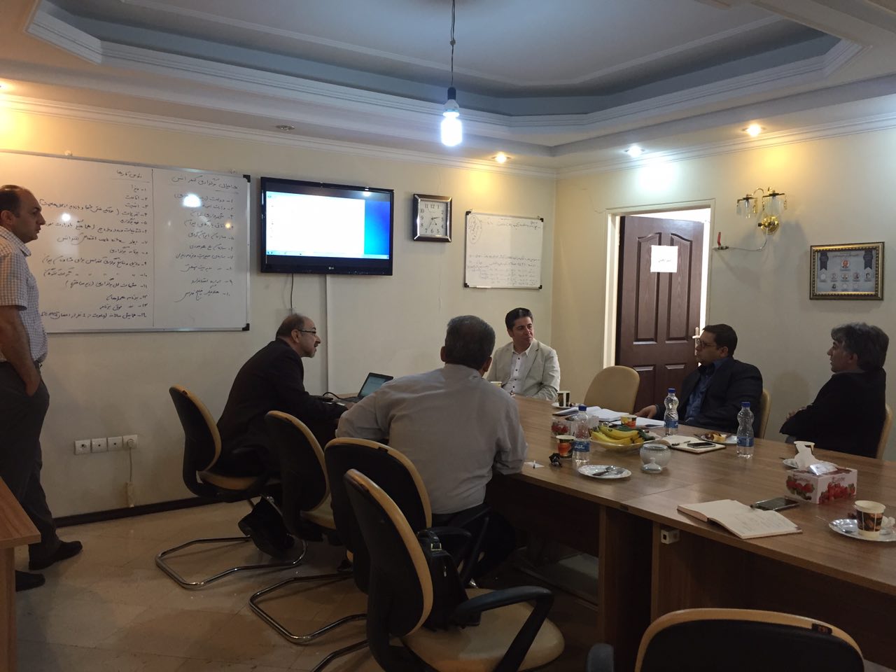 photo358760276548496304