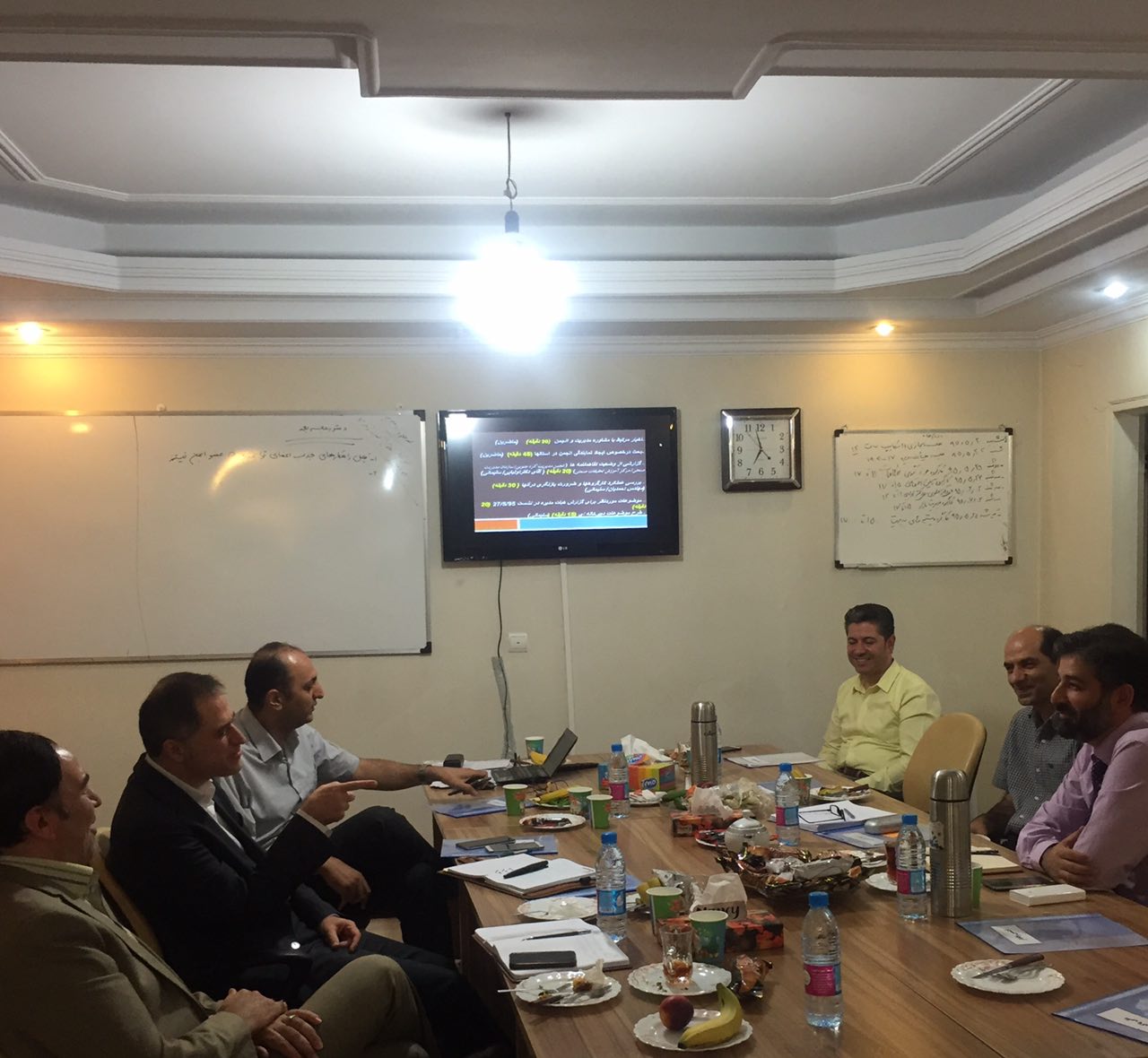 photo358760276548496619