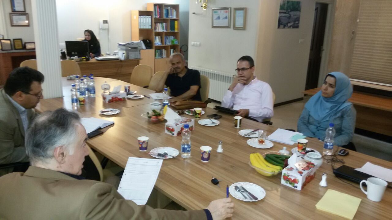 photo390402799561714168