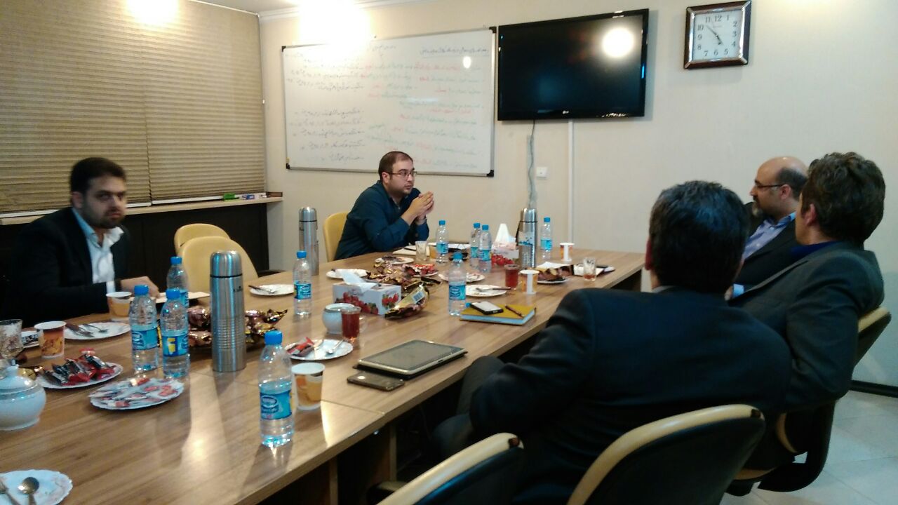 photo460915090136344916