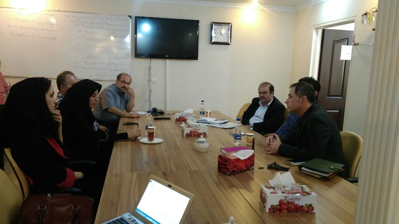 photo460915090136344923