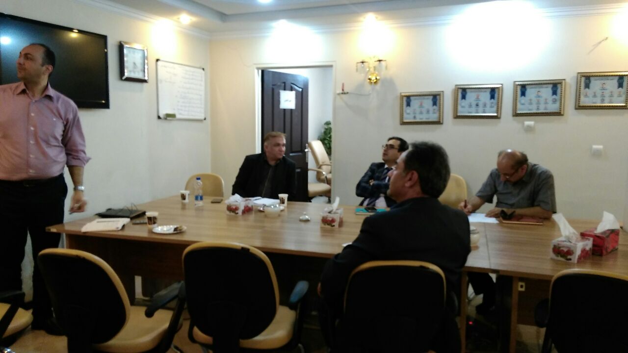 photo460915090136344934