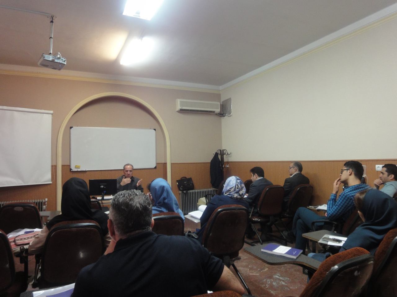 photo460915090136344969