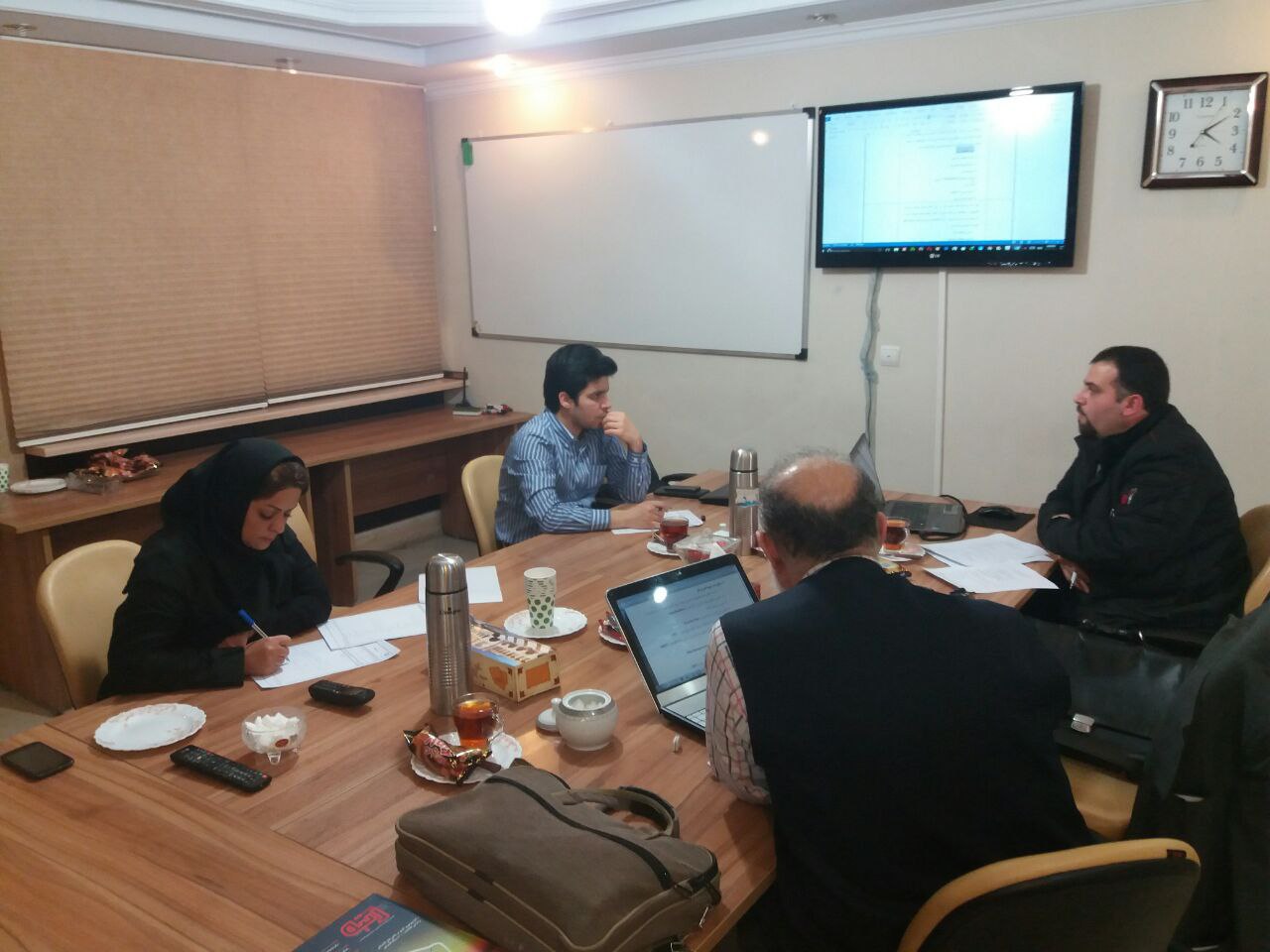 photo5845688500219914374